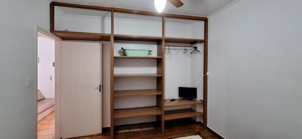 Vende-se Apartamento - Ubatuba-SP - Ao Lado da Praia Grande - Image 5