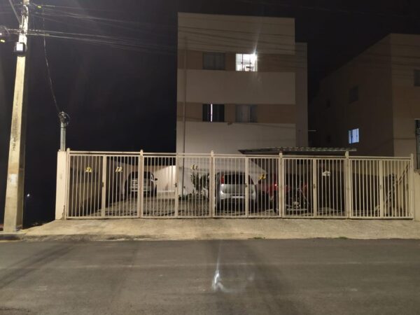 Vende-se apartamento- Bairro Costa Rios