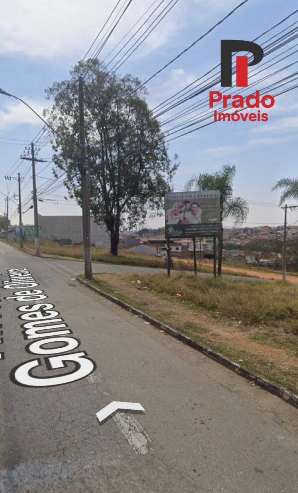Vende-se Terreno - Bairro Chapadão - Em frente ao Batalhão dos Bombeiros - Image 3